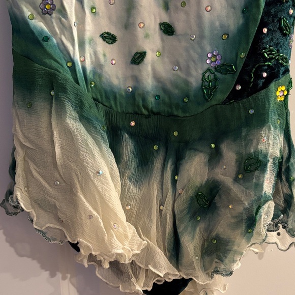 Embellished Green and White Sleeveless Figure Skating Dress - Picture 4 of 9
